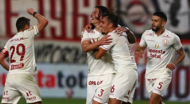 Universitario logró una gran victoria ante Cienciano en el Estadio Monumental.