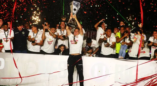 Universitario recibió un millonario premio. Universitario recibió un millonario premio.