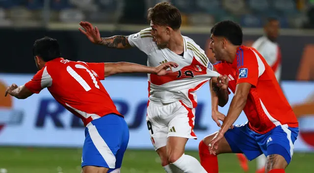 Perú y Chile se enfrentaron en el Estadio Monumental.