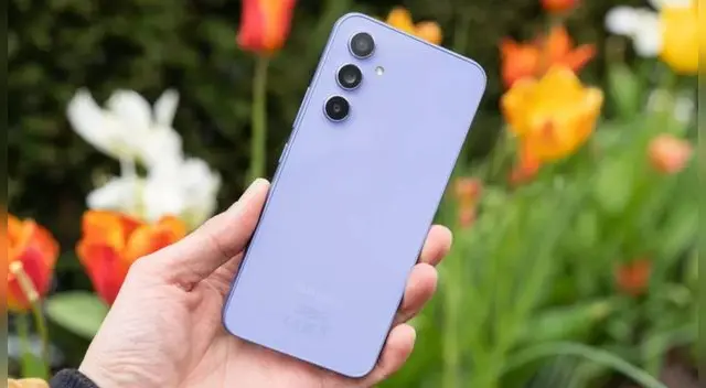 Conoce las características y precio del Samsung Galaxy A54 5G, el gama media más potente del 2023.