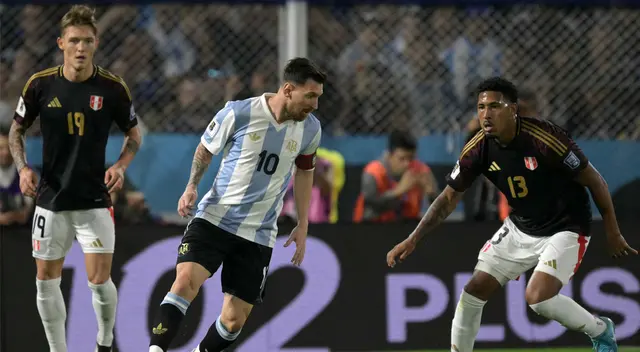 Lionel Messi brindó una asistencia de gol en el partido Perú vs. Argentina.