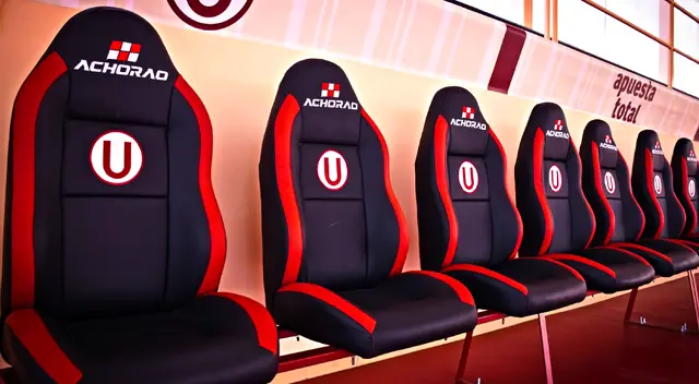 Universitario venció a su rival en un amistoso de preparación con su hinchada.
