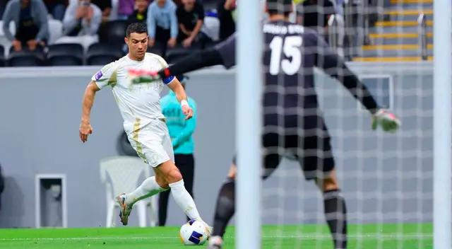 Al Nassr de Cristiano Ronaldo mide fuerzas con Al Gharafa. Al Nassr de Cristiano Ronaldo mide fuerzas con Al Gharafa.