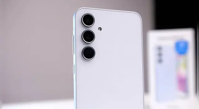 Conoce las características y precio del Samsung Galaxy A35 5G, el gama media más potente y barato del mercado. Conoce las características y precio del Samsung Galaxy A35 5G, el gama media más potente y barato del mercado.