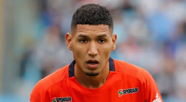 Carlos Cabello descendió con la César Vallejo y podría fichar por histórico club peruano Carlos Cabello descendió con la César Vallejo y podría fichar por histórico club peruano