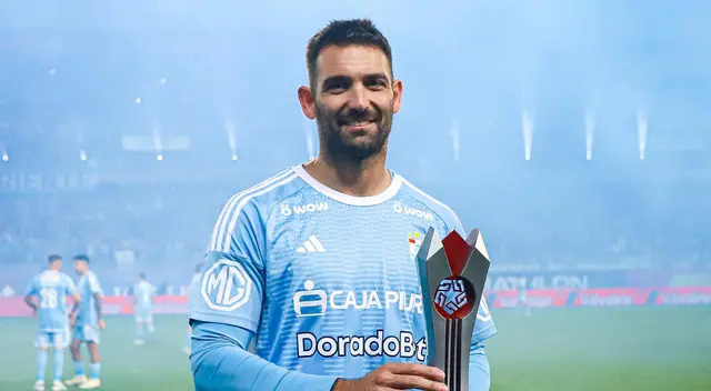 Martín Cauteruccio publicó en sus redes sociales un emotivo mensaje a Sporting Cristal. Martín Cauteruccio publicó en sus redes sociales un emotivo mensaje a Sporting Cristal.