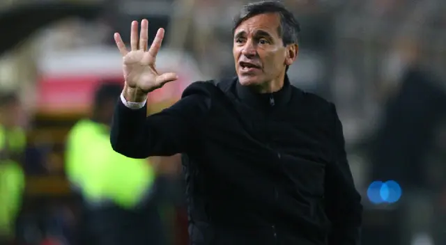 Fabián Bustos sobre el tricampeonato: “Eso mismo tiene que ser una motivación". Fabián Bustos sobre el tricampeonato: “Eso mismo tiene que ser una motivación".