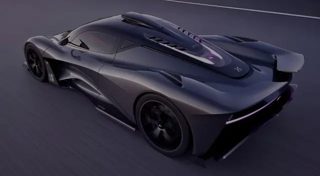 Este vehículo electrónico puede llegar a alcanzar una velocidad máxima de 350 km/h.