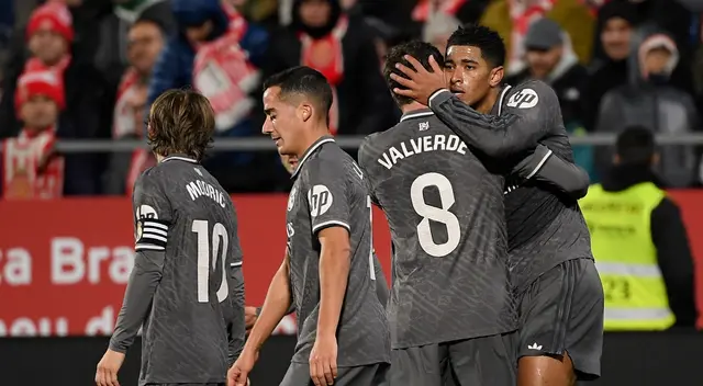 Real Madrid goleó a Girona de visita y se pone a dos puntos de Barcelona en LaLiga. Real Madrid goleó a Girona de visita y se pone a dos puntos de Barcelona en LaLiga.