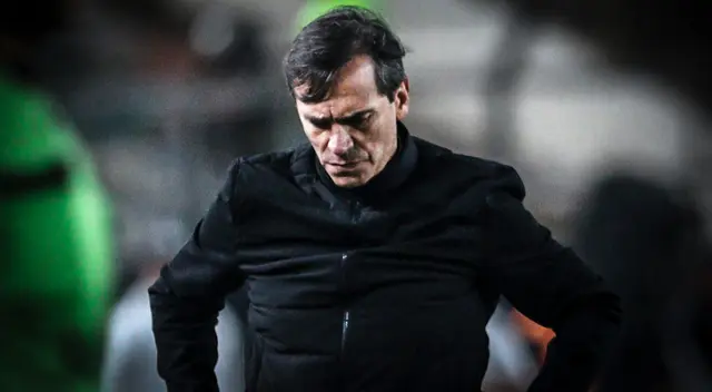 Fabián Bustos, actual DT de Universitario, fue contactado formalmente por Belgrano.