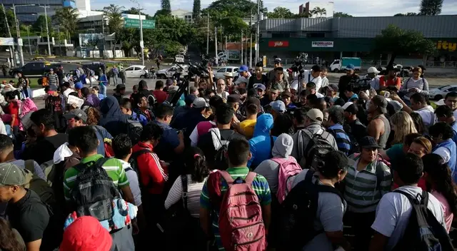 Esto es lo que puedes hacer tras las declaraciones de Trump de deportar inmigrantes. Esto es lo que puedes hacer tras las declaraciones de Trump de deportar inmigrantes.