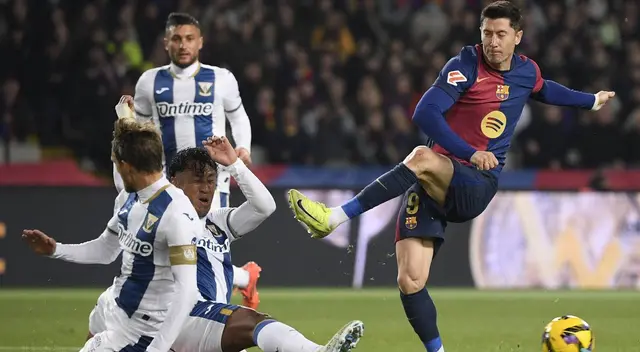 Renato Tapia titular en Leganés contra Barcelona por LaLiga Renato Tapia titular en Leganés contra Barcelona por LaLiga