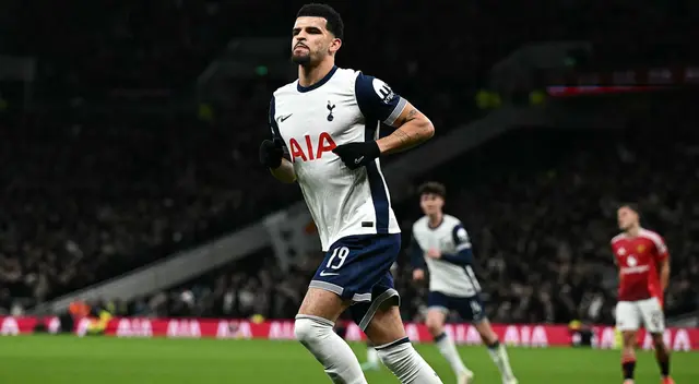 Dominic Solanke abrió el marcador del Tottenham vs. Manchester United.