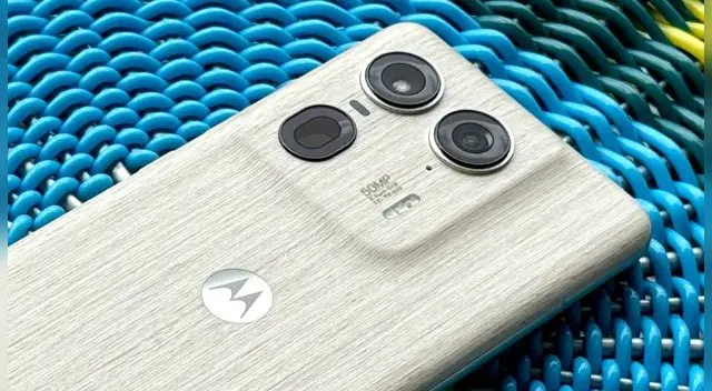 Este Motorola de 'madera' es más potente que Galaxy S24 ULTRA de Samsung: 16B RAM, 1TB de memoria y carga 125W