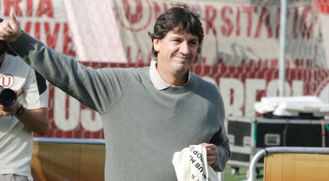 Jean Ferrari, Universitario de Deportes