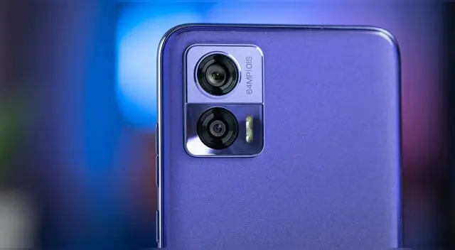 Este Motorola de gama media es uno de los más económicos.