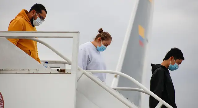 EE.UU. acelerará expulsión de extranjeros de 4 países.