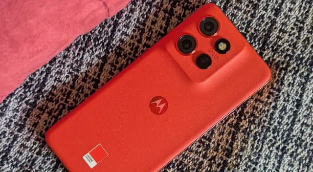 Conoce las características de este Motorola de gama media a precio accesible.