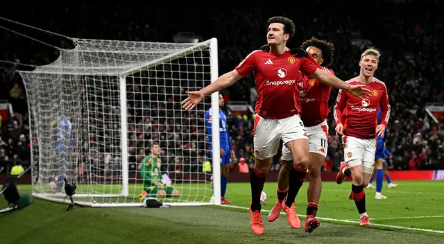 Manchester United derrotó sobre la hora al Leicester y lo eliminó de la FA Cup.