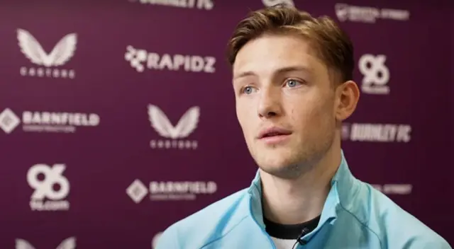 Oliver Sonne habló sobre su no titularidad con Burnley de Inglaterra