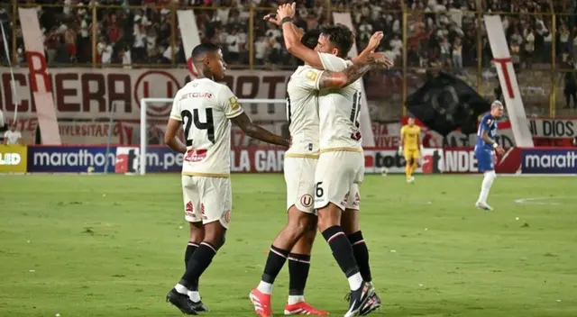 Universitario vs Cienciano jugaron en el Monumental.