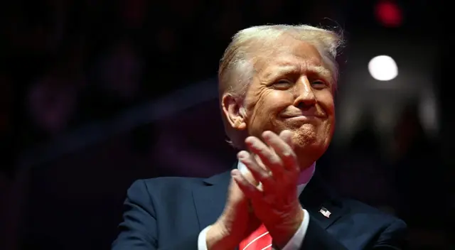 Trump quiere revivir una ley usada para encerrar japoneses en EE.UU.