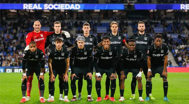 El equipo de Renato Tapia perdió contra la Real sociedad