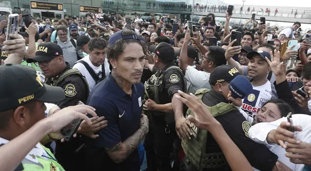 Paolo Guerrero fue el más aclamado en su llegada