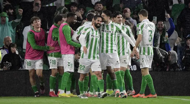 Betis le dio vuelta al marcador y derrotó al Real Madrid por la fecha 26 de LaLiga EA Sports