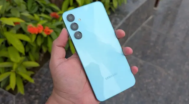 Samsung vuelve a plantar pelea en la gama media con este terminal que se convertirá en tu favorito. Samsung vuelve a plantar pelea en la gama media con este terminal que se convertirá en tu favorito.