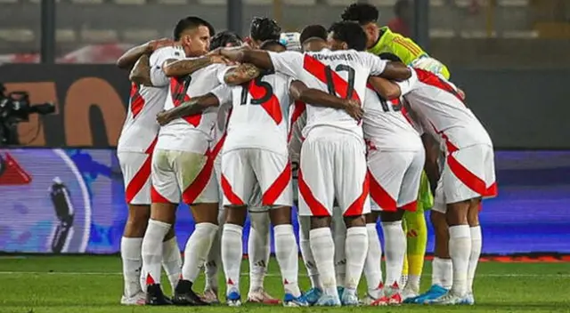 Selección peruana entrenará en Videna con talentoso futbolista. Selección peruana entrenará en Videna con talentoso futbolista.