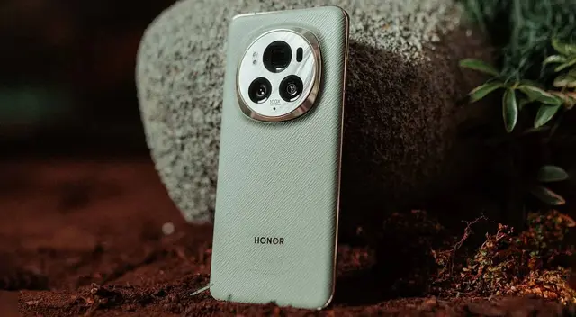 Este es el Honor Magic 6 Pro, el gama alta más potente y con la mejor cámara que el Galaxy S25 Ultra.