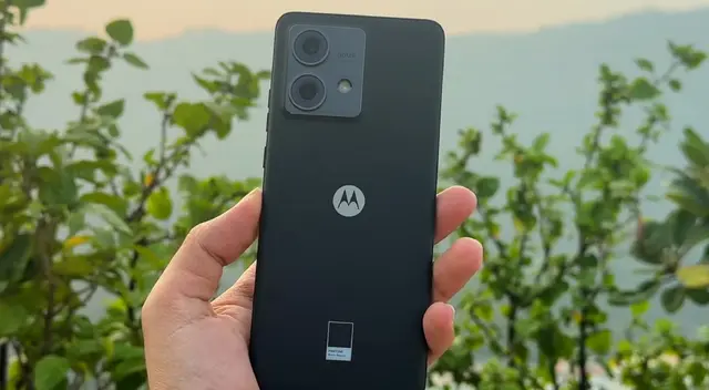 La ficha técnica de este celular gama media de Motorola es superior a su competencia. La ficha técnica de este celular gama media de Motorola es superior a su competencia.