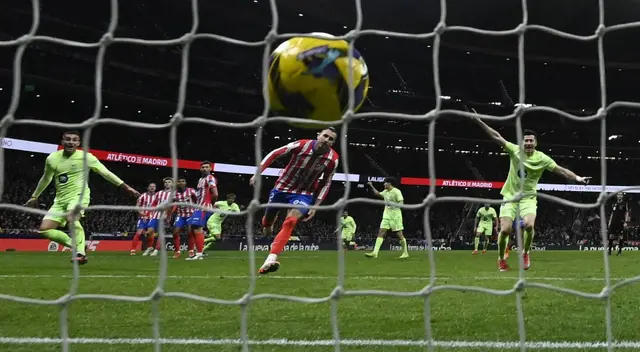 Barcelona derrotó 4-2 al Atlético Madrid por la fecha 28 de LaLiga EA Sports en el Metropolitano. Barcelona derrotó 4-2 al Atlético Madrid por la fecha 28 de LaLiga EA Sports en el Metropolitano.