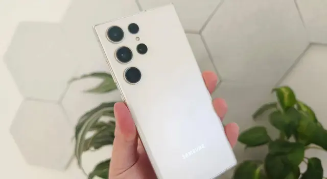 El Samsung que no tiene competidor y que está a un precio accesible. El Samsung que no tiene competidor y que está a un precio accesible.