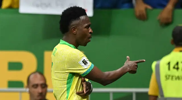 Brasil venció a Colombia con tanto sobre la hora de Vinícius Júnior. Brasil venció a Colombia con tanto sobre la hora de Vinícius Júnior.