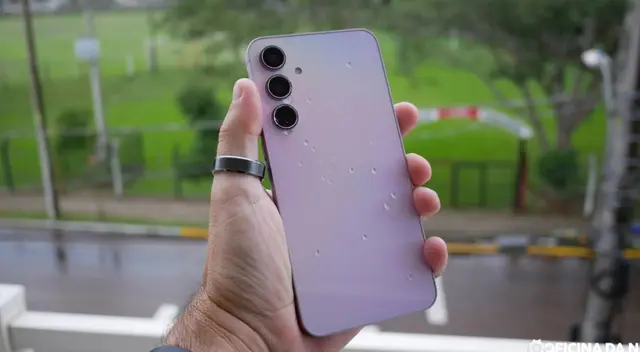 Conoce la ficha técnica del Galaxy A55 de Samsung, el gama media más potente y valioso del 2024. Conoce la ficha técnica del Galaxy A55 de Samsung, el gama media más potente y valioso del 2024.