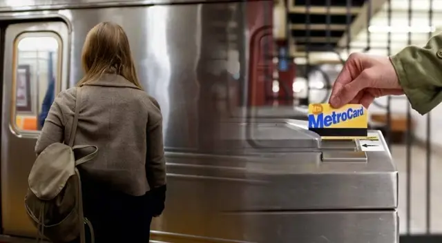 Las MetroCards seguirán funcionando hasta junio de 2026, brindando tiempo para una transición gradual al nuevo sistema.