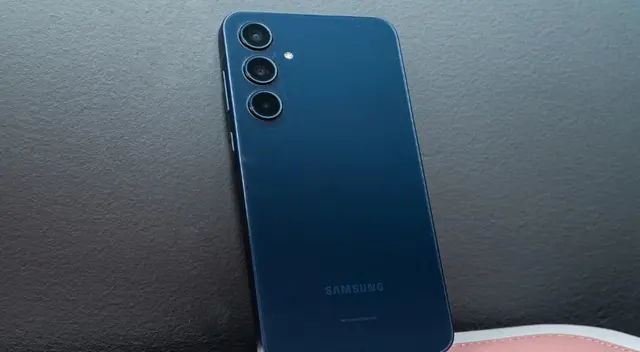 Este Samsung es uno de los gama media más potentes en su rango de precio. Su hardware te va a fascinar. Este Samsung es uno de los gama media más potentes en su rango de precio. Su hardware te va a fascinar.