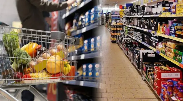 La empresa lucha por recuperar su cuota de mercado tras los desafíos impuestos por el auge de las compras en línea.