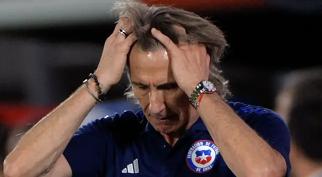 Ricardo Gareca es duramente cuestionado en Chile por los malos resultados de la 'Roja'. Ricardo Gareca es duramente cuestionado en Chile por los malos resultados de la 'Roja'.
