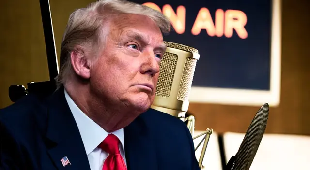 Trump arremete contra dos emisoras radiales, alegando que son parte del Partido Demócrata de Izquierda Radical.