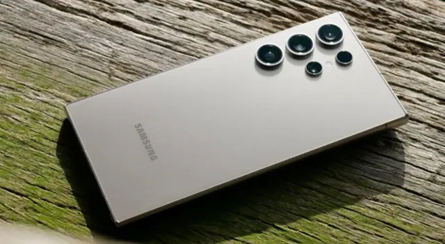 Este celular es uno de los más poderosos que existen en nuestros días. Su procesador es uno de los que mejores resultados te dará. Este celular es uno de los más poderosos que existen en nuestros días. Su procesador es uno de los que mejores resultados te dará.