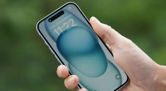 Este celular de Apple te va a dar grandes sorpresas por su rendimiento, su pantalla fluida y su cámara profesional.