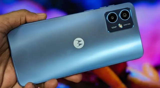 Si bien el Motorola G14 es muy barato, supera en todo al Galaxy A25 de Samsung