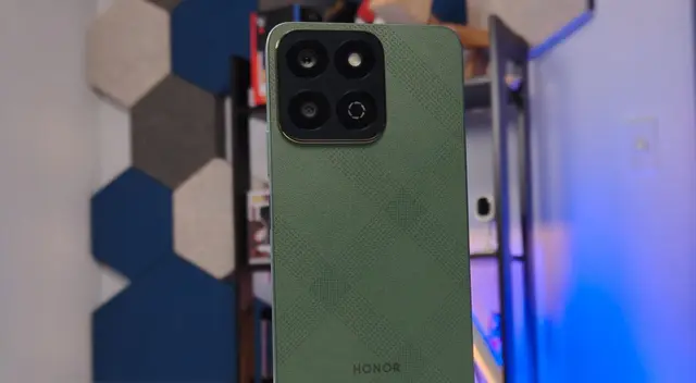 Este gama media hace un gran trabajo en la pantalla, almacenamiento y autonomía. Este gama media hace un gran trabajo en la pantalla, almacenamiento y autonomía.