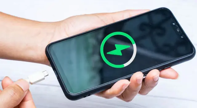 Hoy conocerás la forma adecuada para cargar la batería de tu smartphone. Hoy conocerás la forma adecuada para cargar la batería de tu smartphone.