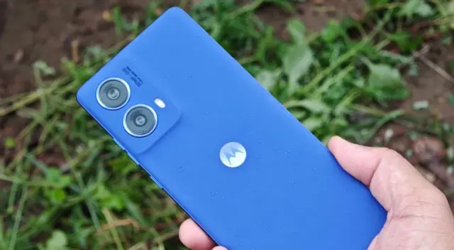 Este gama media de Motorola es ideal para los que buscan un celular con mucha personalidad y óptimo funcionamiento.