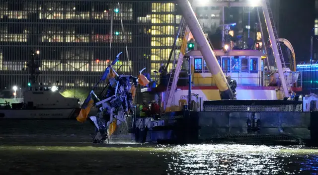 Aún no se tienen detalles claros sobre las causas del siniestro en el río Hudson, Nueva York. Aún no se tienen detalles claros sobre las causas del siniestro en el río Hudson, Nueva York.