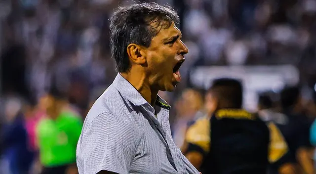 Fabián Bustos no cumplió con sus 4 fechas de suspensión. Fabián Bustos no cumplió con sus 4 fechas de suspensión.